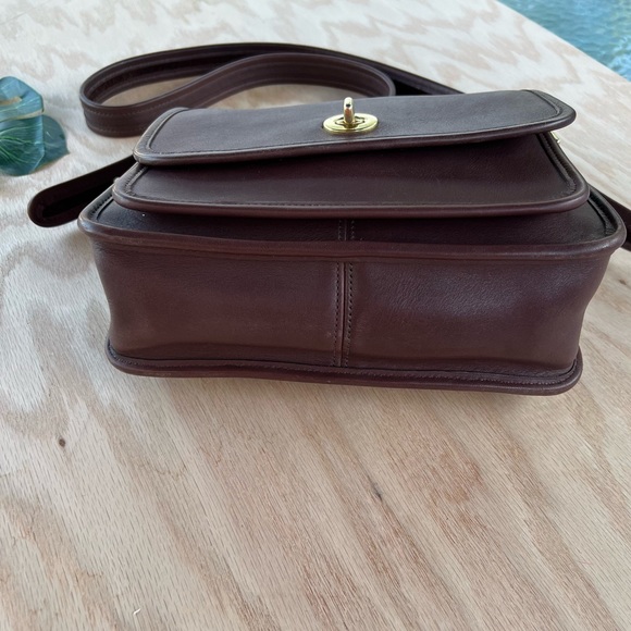 Coach Vintege Crossbody Bag - Picture 5 of 16
